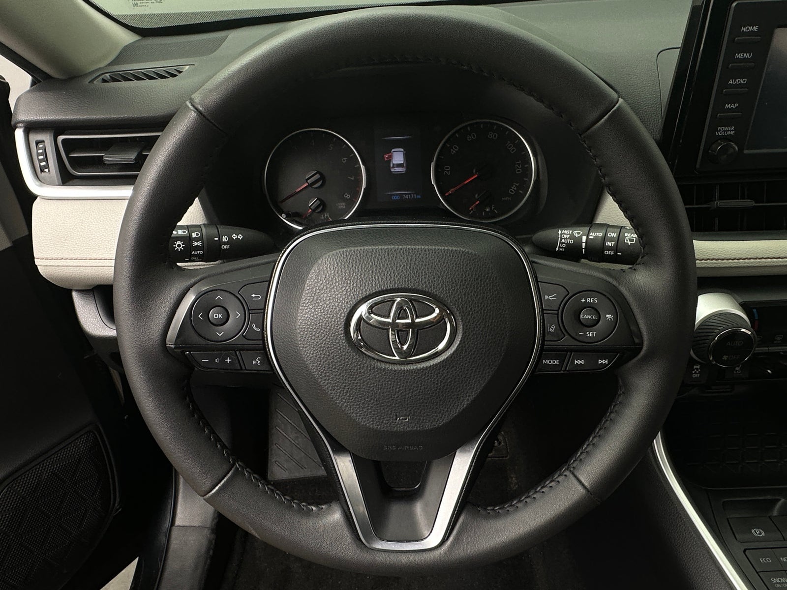 Thumbnail: 2019 Toyota RAV4 - 5