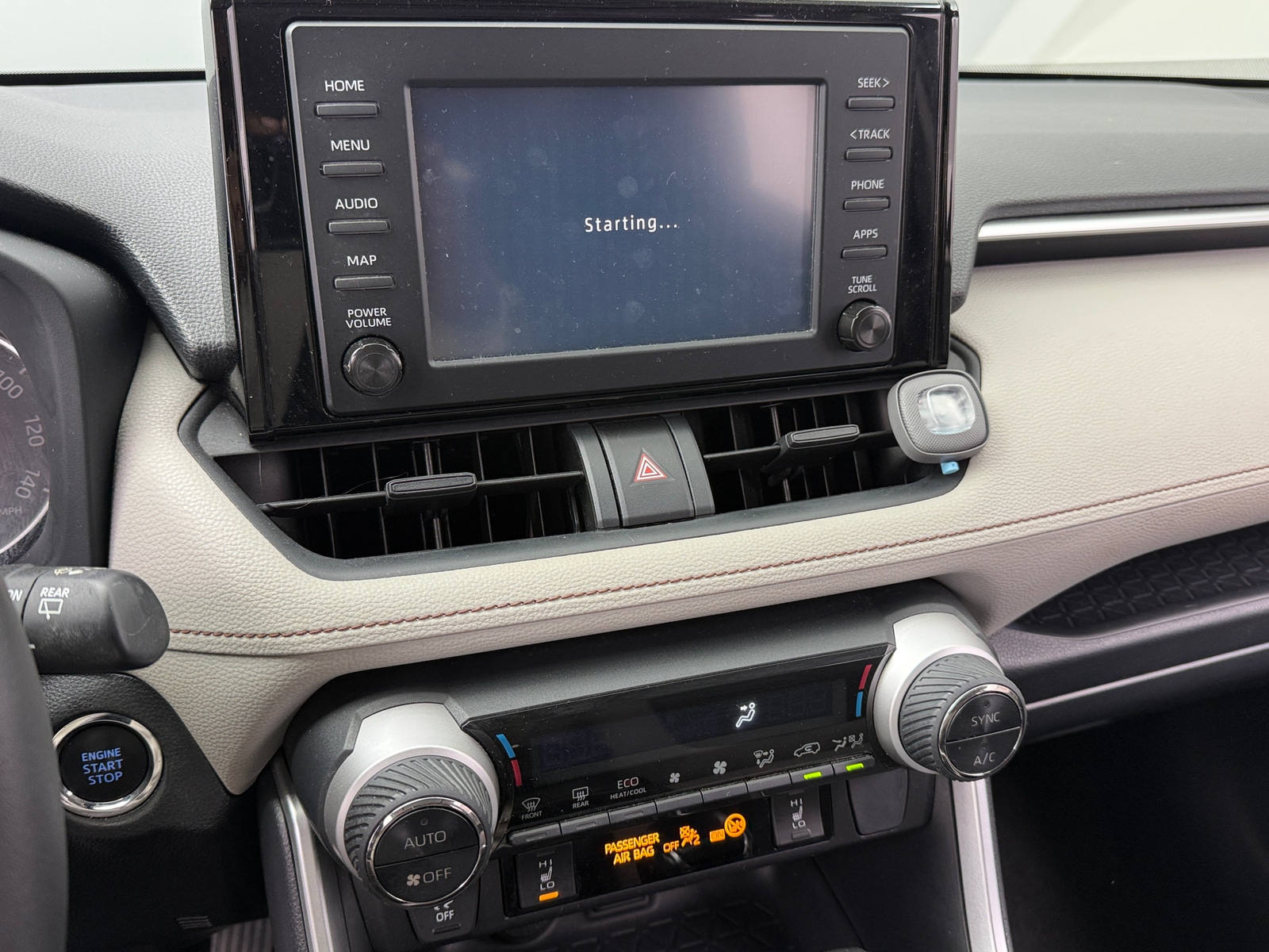 Thumbnail: 2019 Toyota RAV4 - 4