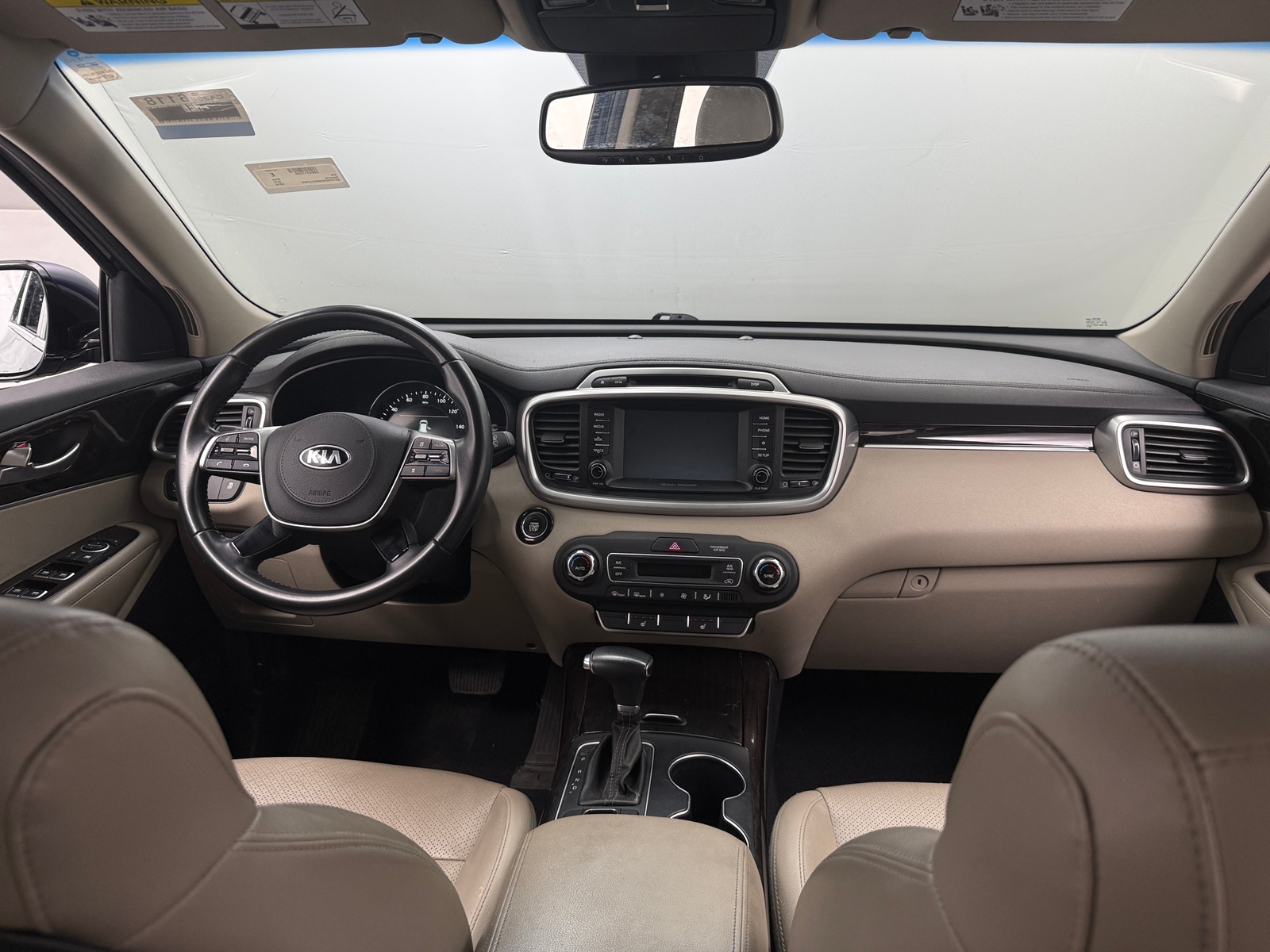 Thumbnail: 2019 Kia Sorento - 2