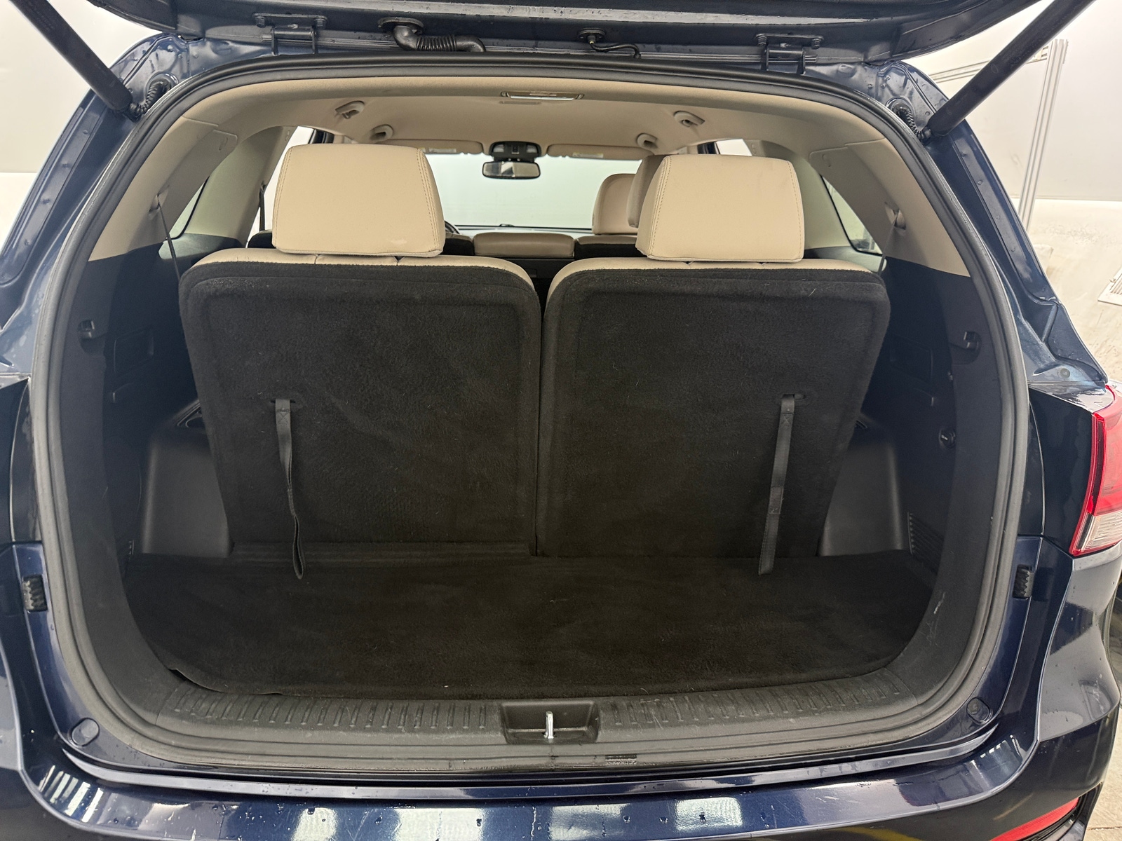 Thumbnail: 2019 Kia Sorento - 6