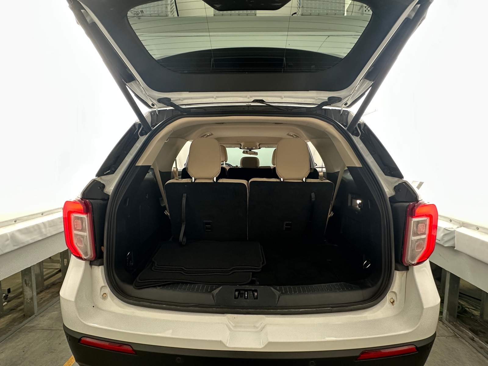 Thumbnail: 2021 Ford Explorer - 7