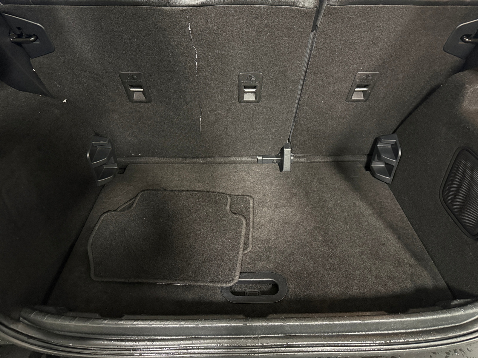 Thumbnail: 2021 Ford EcoSport - 6