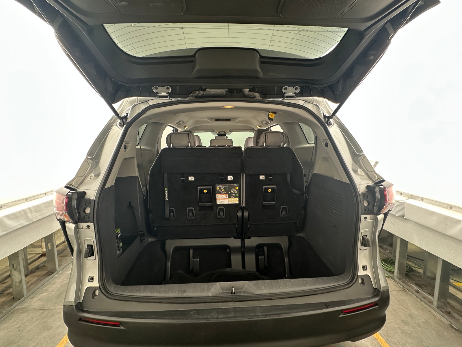 Thumbnail: 2023 Toyota Sienna - 7