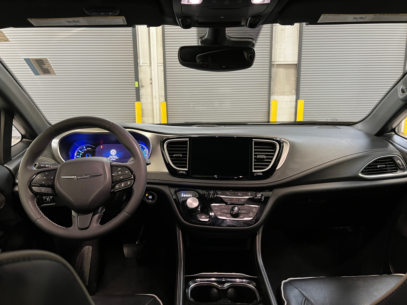 Thumbnail: 2024 Chrysler Pacifica - 2