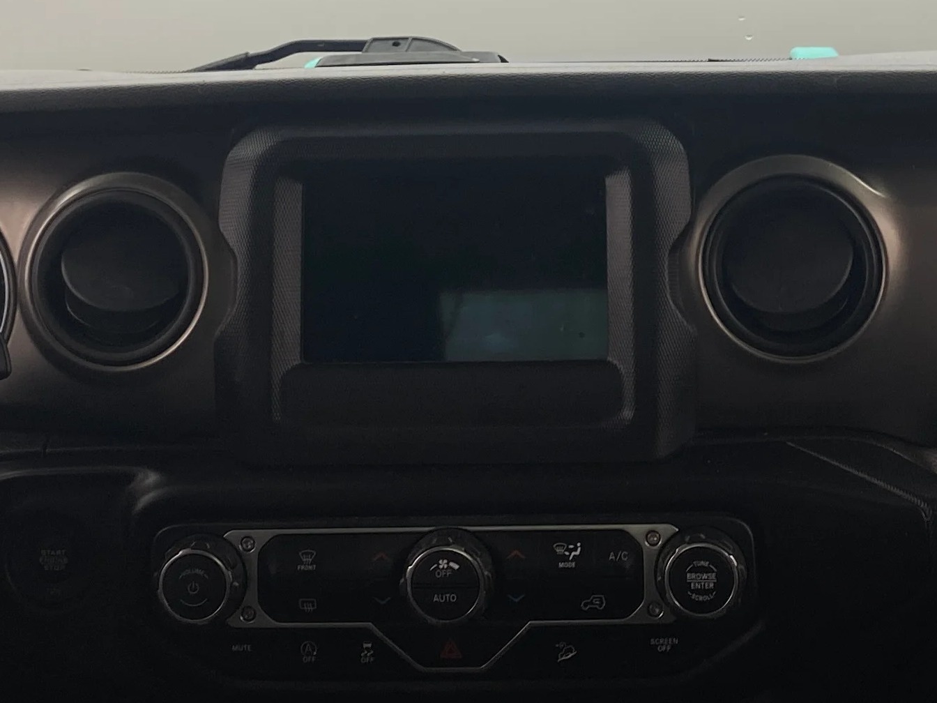 Thumbnail: 2020 Jeep Wrangler - 4