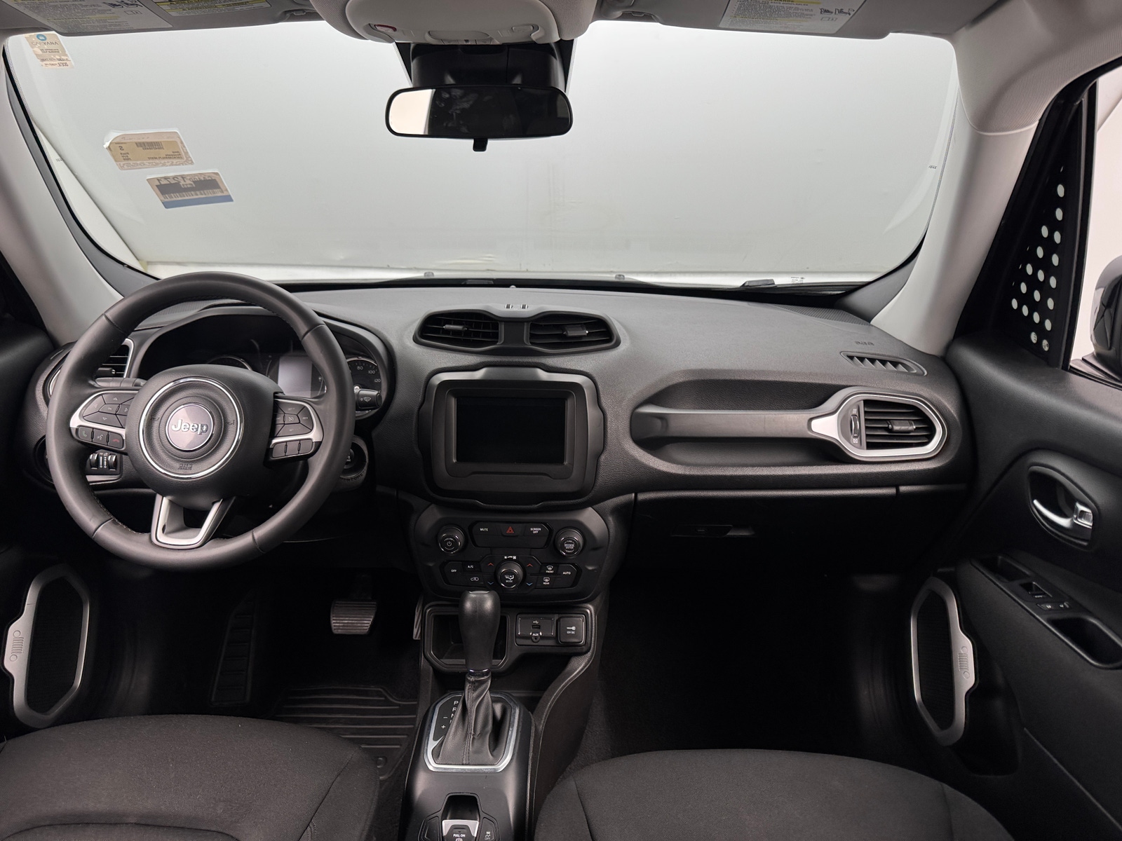 Thumbnail: 2020 Jeep Renegade - 3