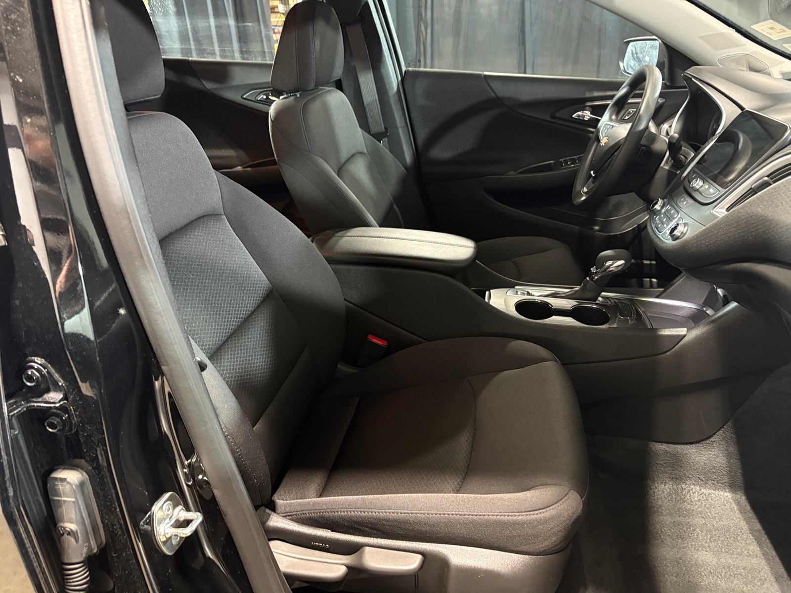 Thumbnail: 2024 Chevrolet Malibu - 2