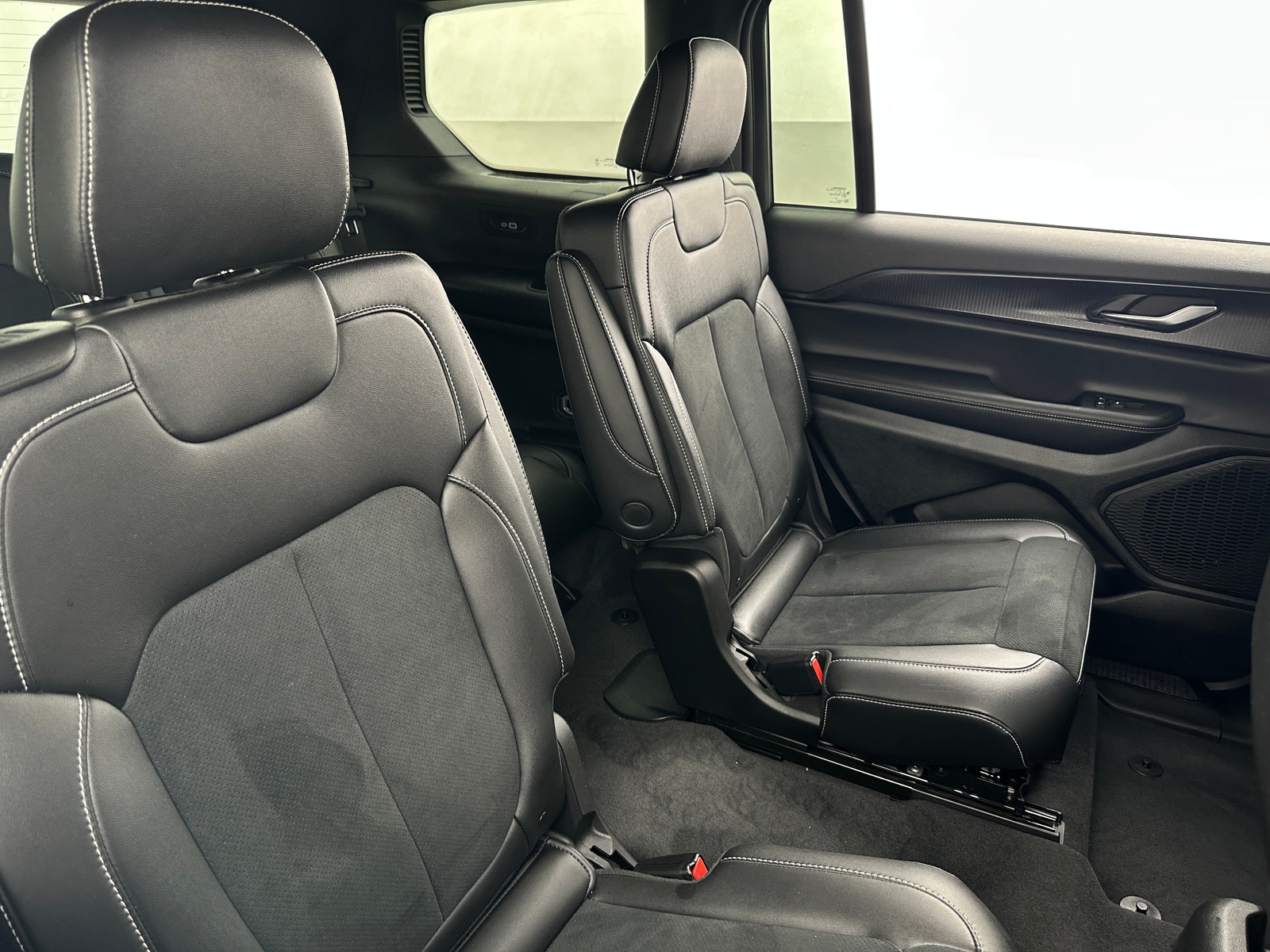 Thumbnail: 2025 Jeep Grand Cherokee L - 5