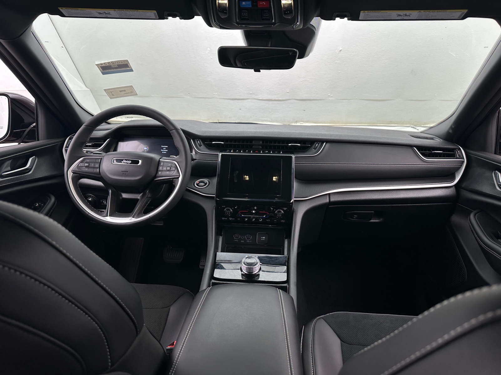 Thumbnail: 2025 Jeep Grand Cherokee L - 2