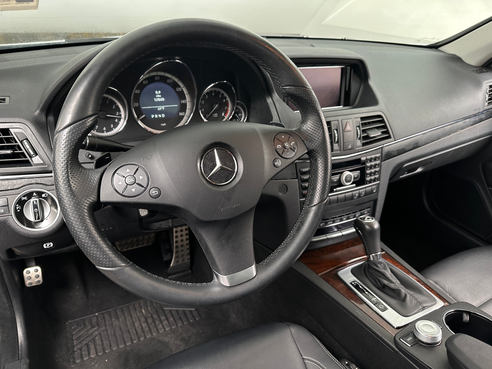 Thumbnail: 2011 Mercedes-Benz E-Class - 4