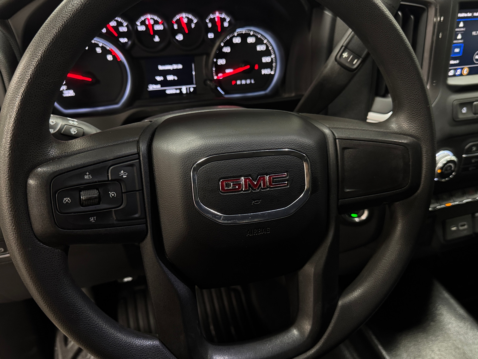 Thumbnail: 2023 GMC Sierra 1500 - 5