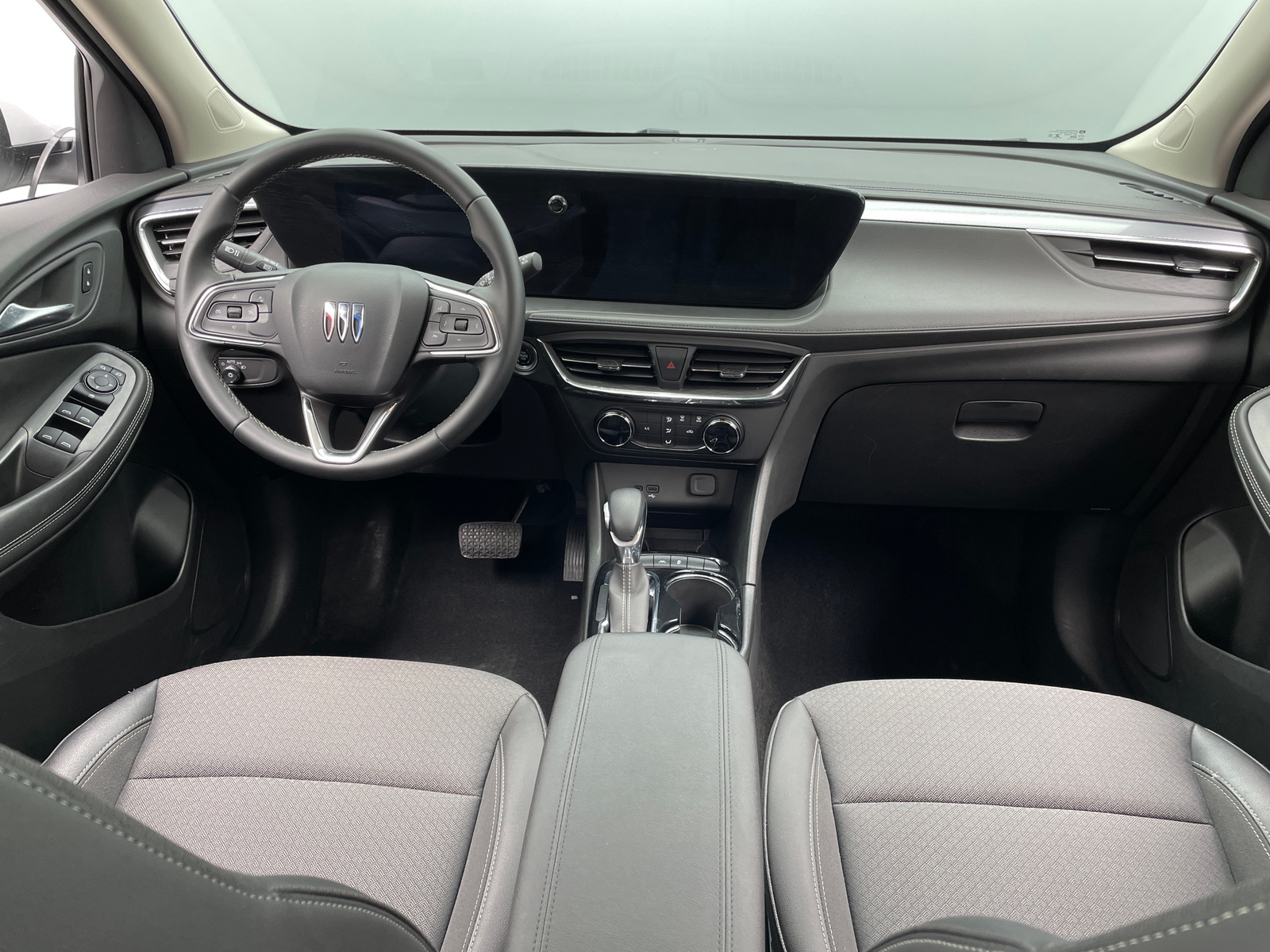 Thumbnail: 2025 Buick Encore GX - 3