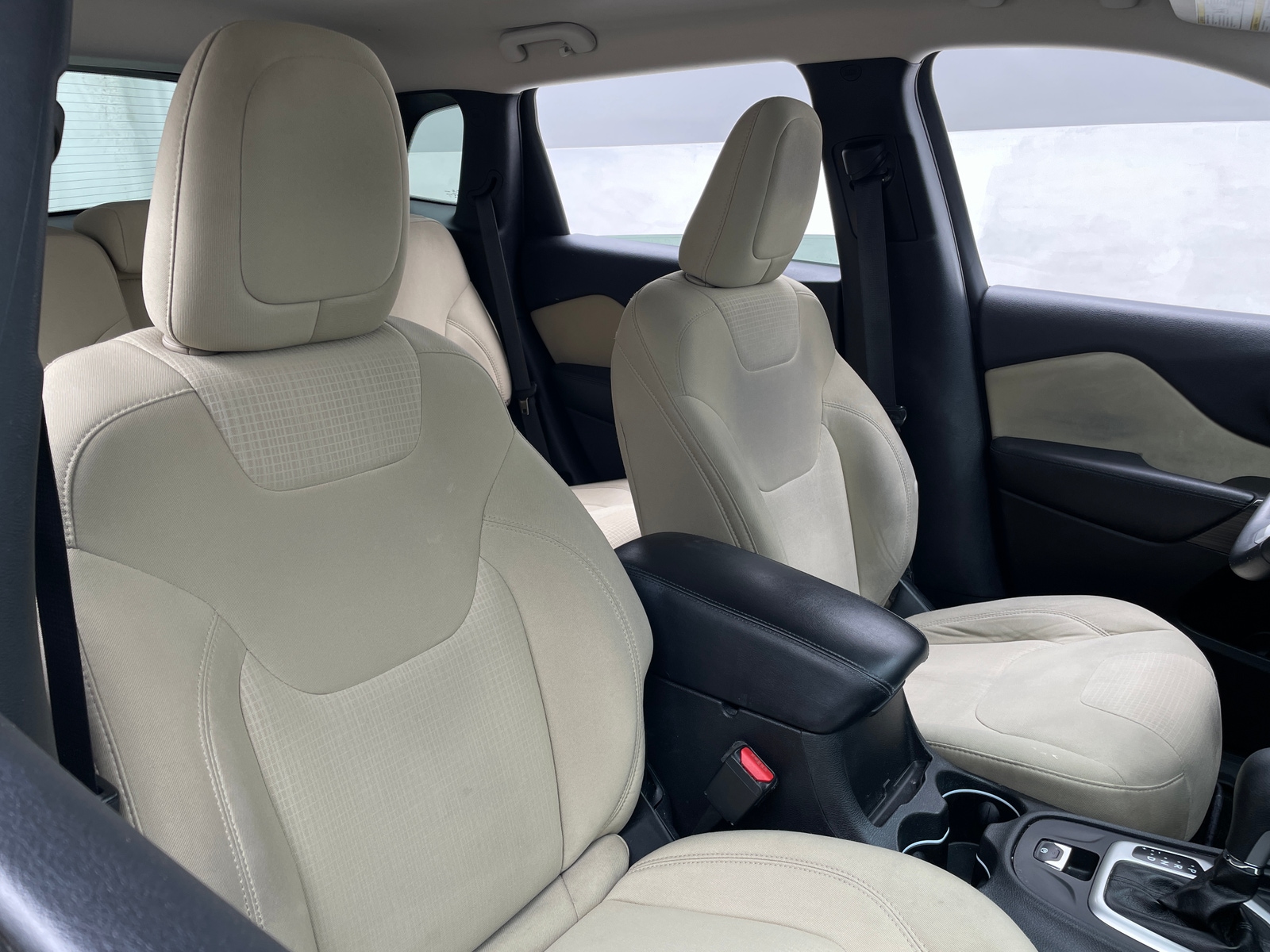 Thumbnail: 2015 Jeep Cherokee - 2