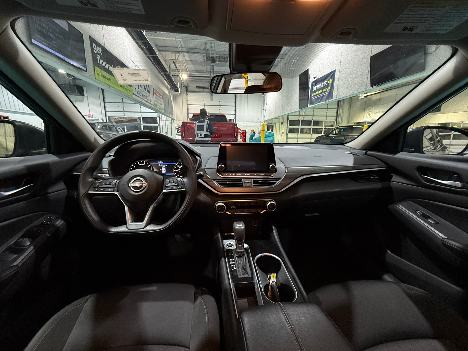 Thumbnail: 2024 Nissan Altima - 3