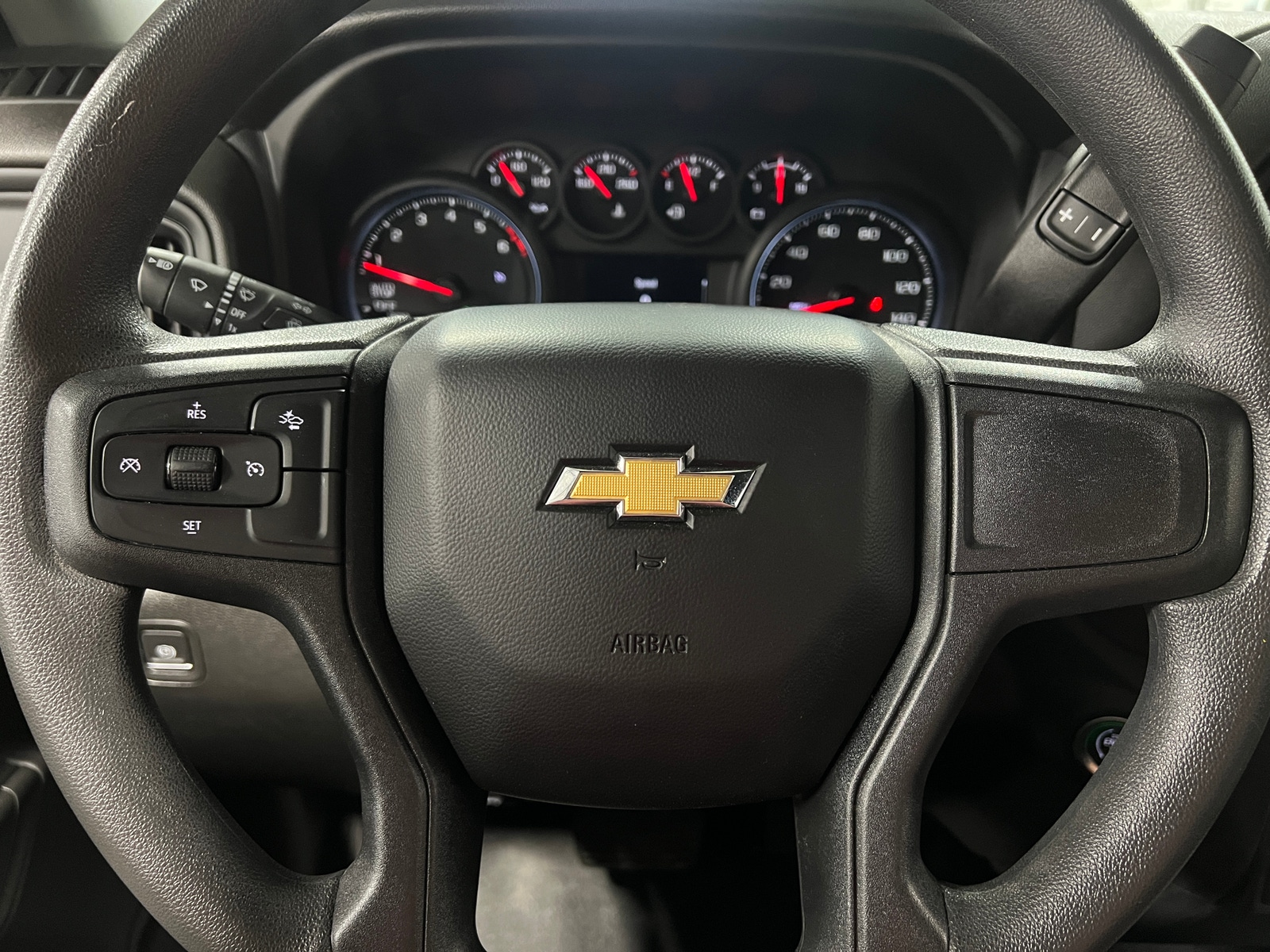 Thumbnail: 2022 Chevrolet Silverado 1500 - 5