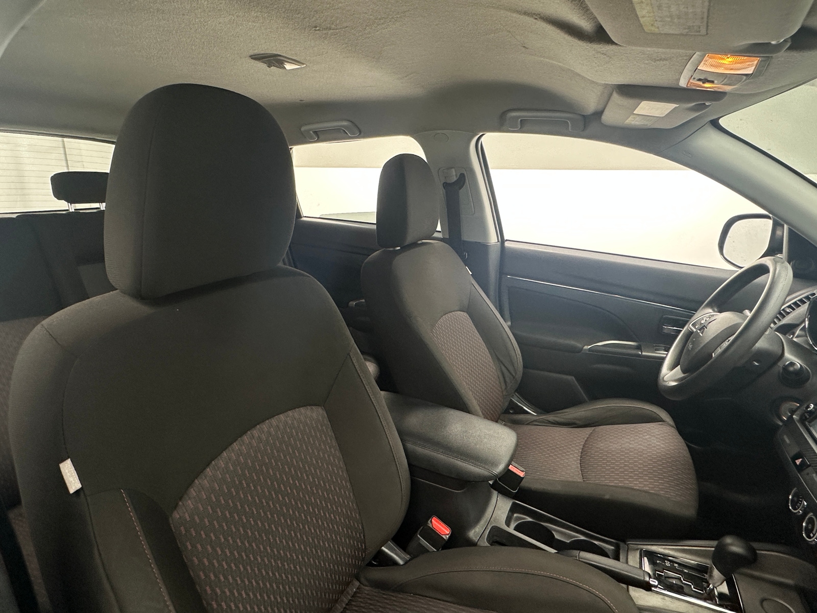 Thumbnail: 2019 Mitsubishi Outlander Sport - 2