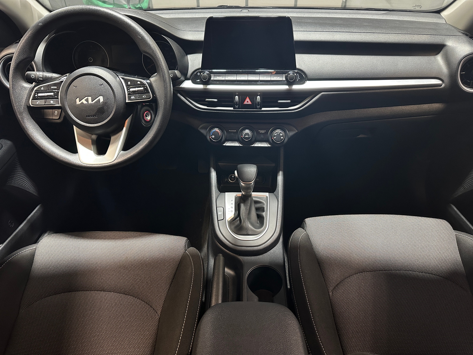 Thumbnail: 2024 Kia Forte - 3