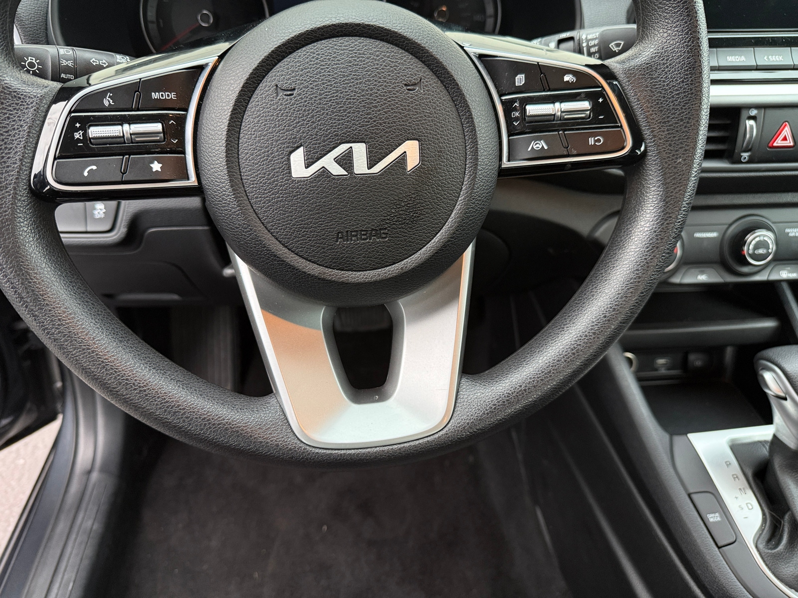 Thumbnail: 2024 Kia Forte - 5