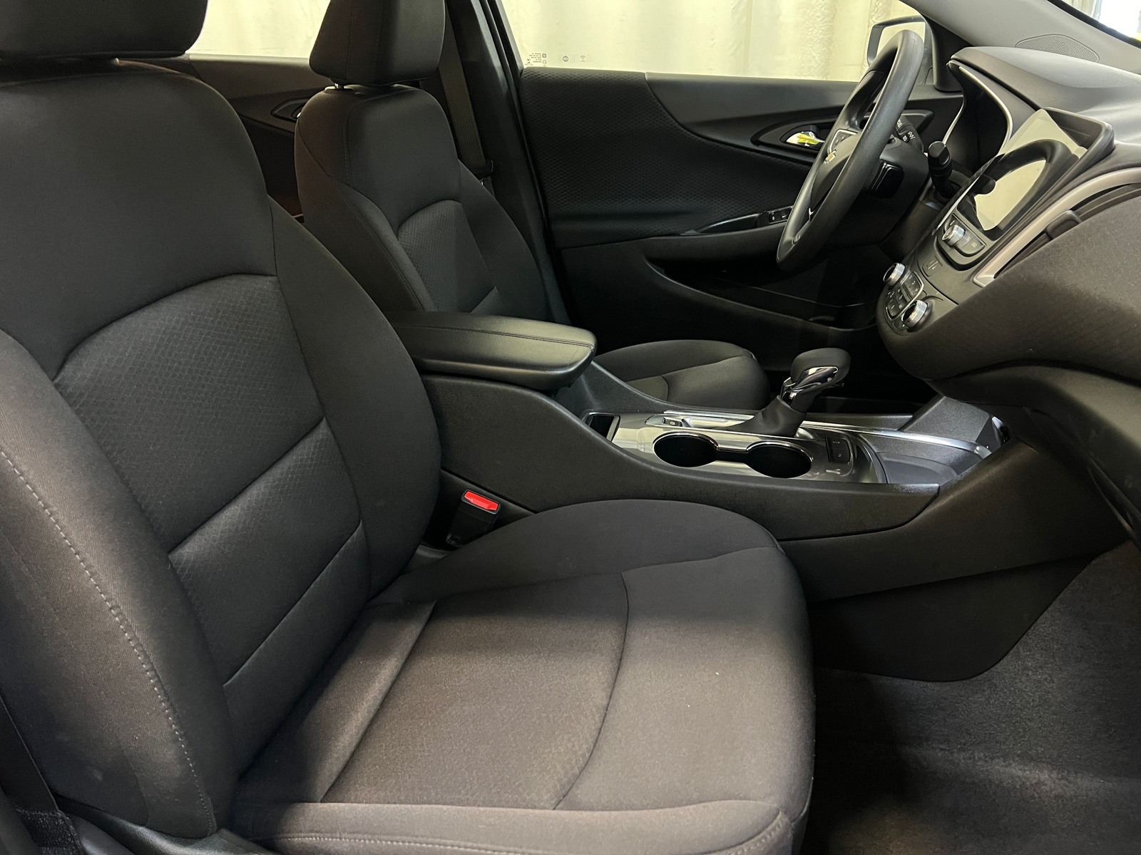 Thumbnail: 2024 Chevrolet Malibu - 2