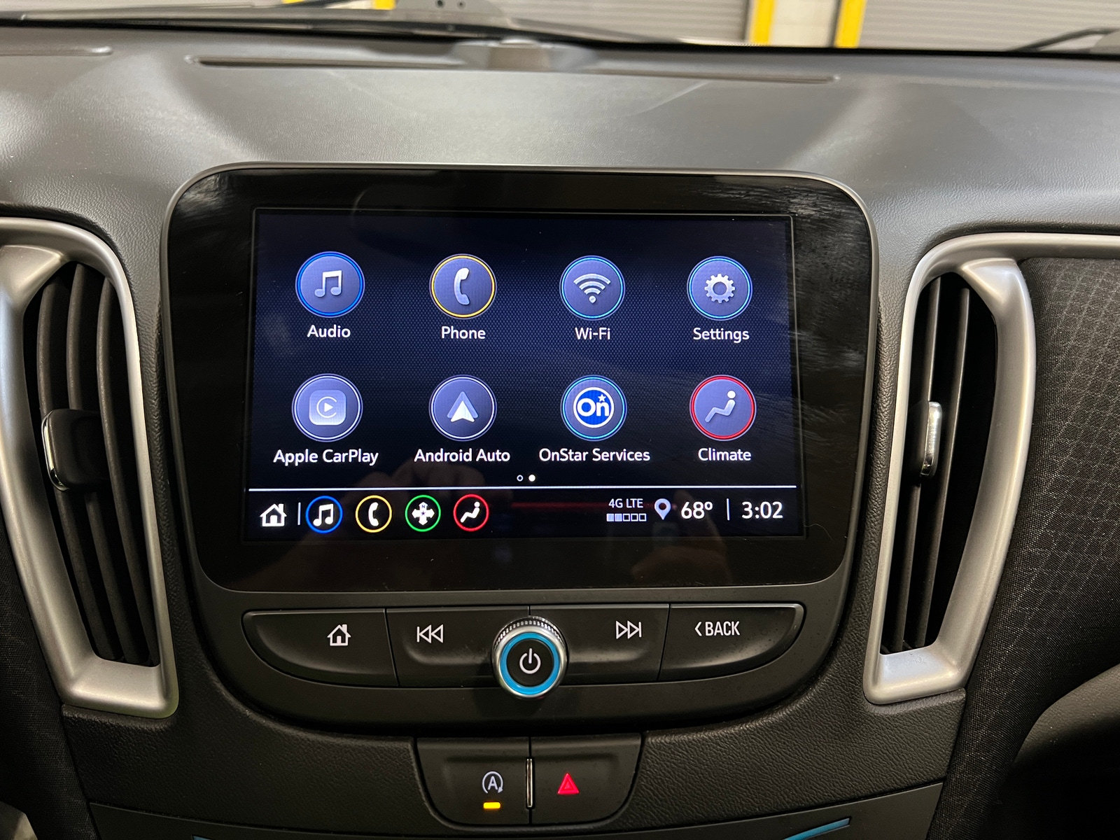 Thumbnail: 2024 Chevrolet Malibu - 4