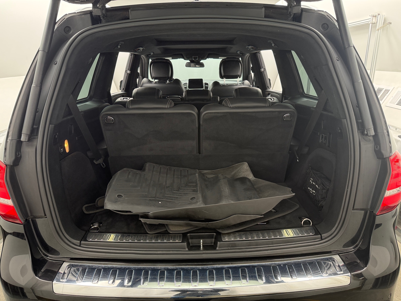 Thumbnail: 2017 Mercedes-Benz GLS - 6