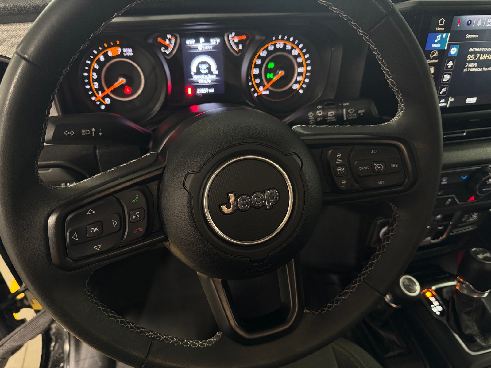 Thumbnail: 2025 Jeep Wrangler - 5