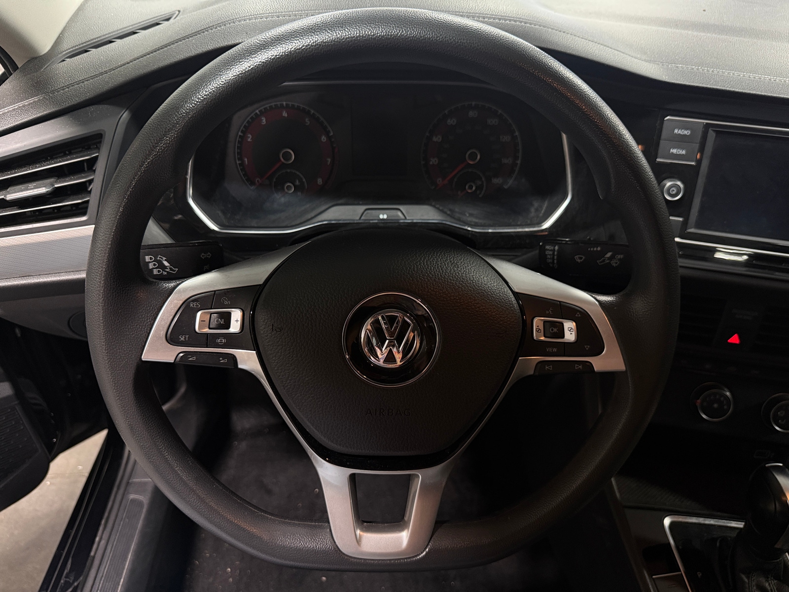 Thumbnail: 2019 Volkswagen Jetta - 5