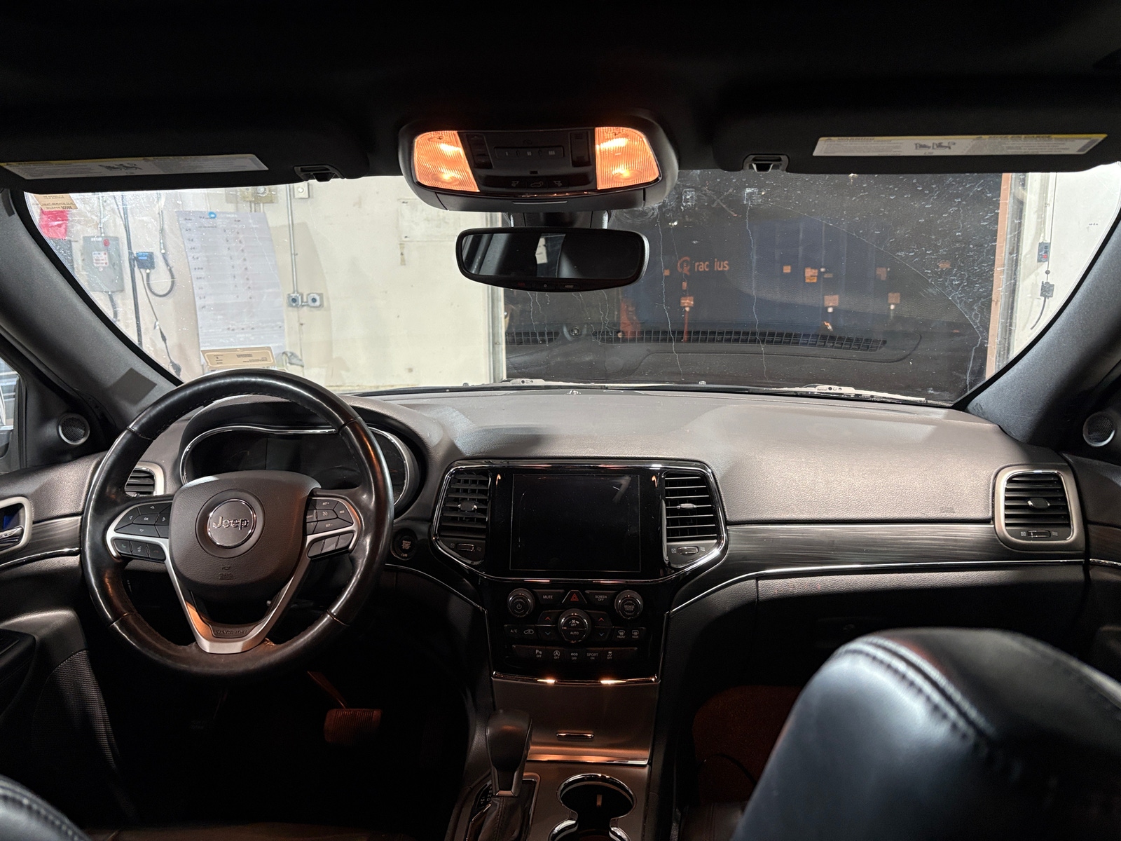 Thumbnail: 2019 Jeep Grand Cherokee - 2