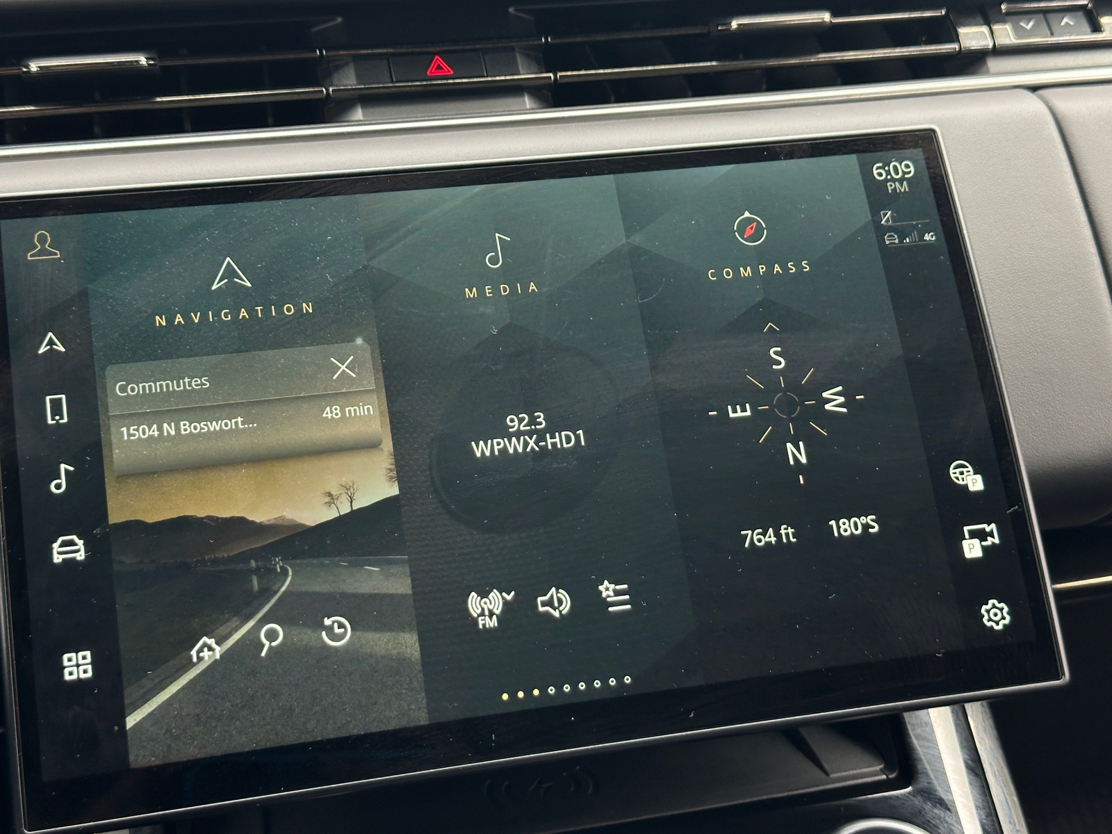 Thumbnail: 2023 Land Rover Range Rover Sport - 3