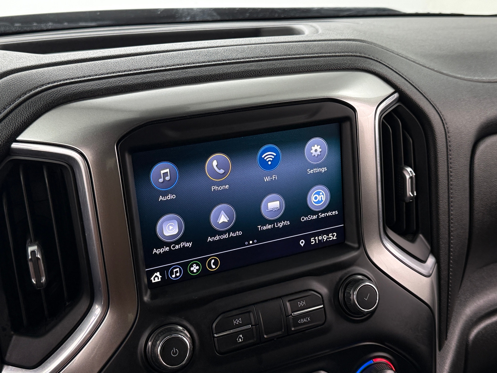 Thumbnail: 2021 Chevrolet Silverado 1500 - 4