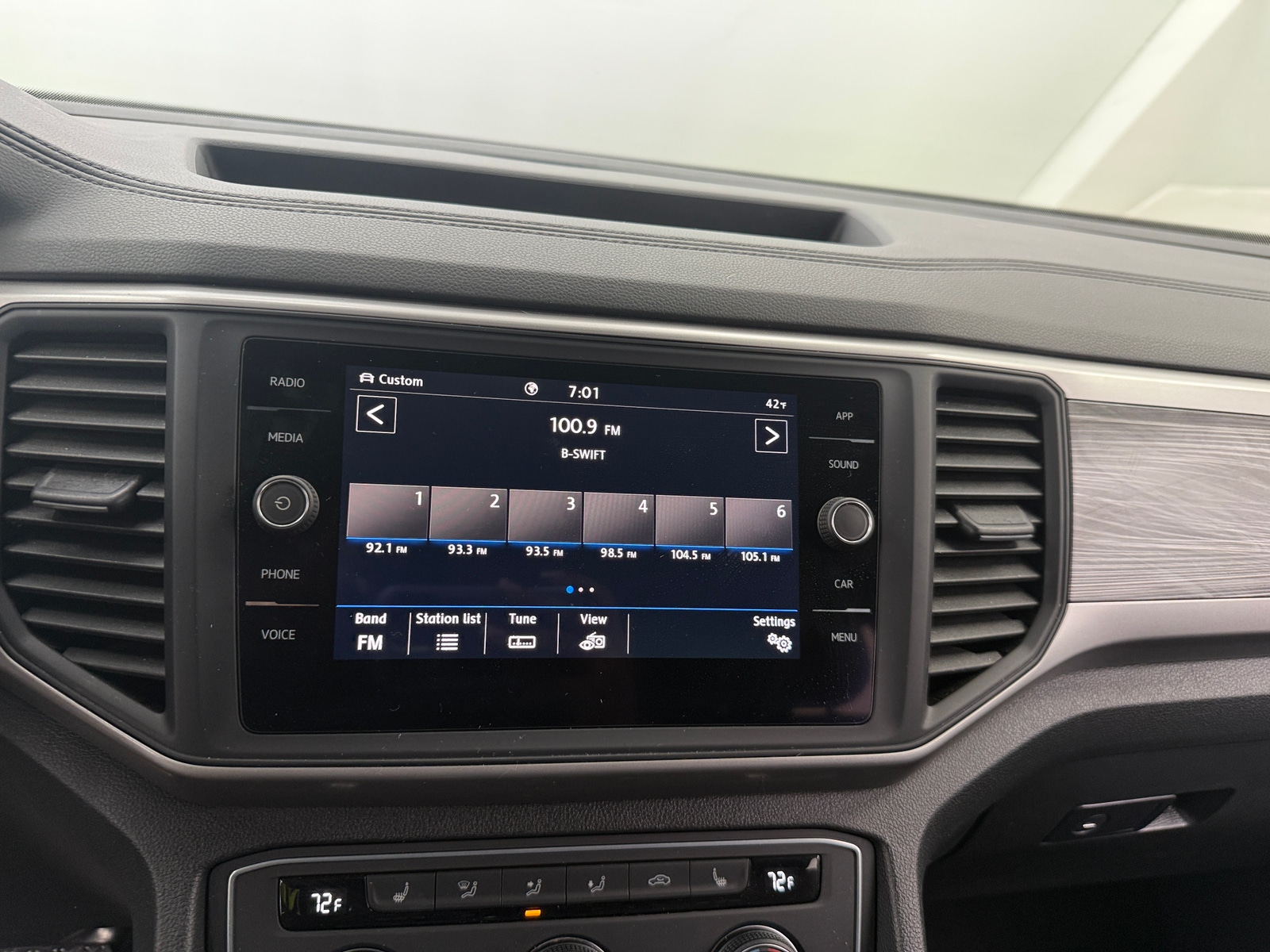 Thumbnail: 2020 Volkswagen Atlas - 3