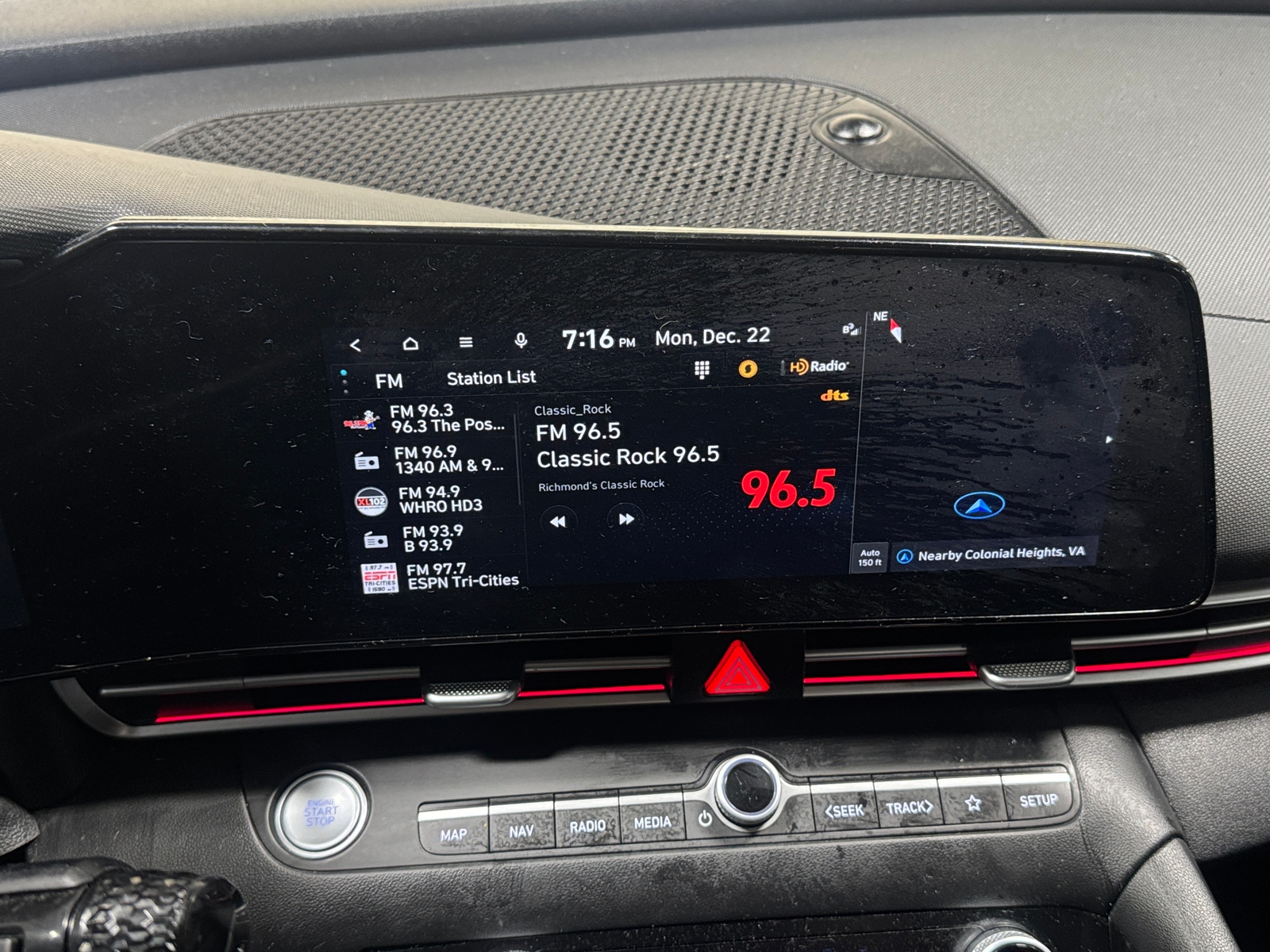 Thumbnail: 2023 Hyundai Elantra - 3