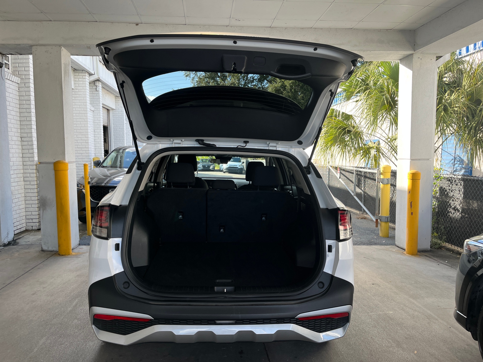 Thumbnail: 2025 Kia Sportage - 6