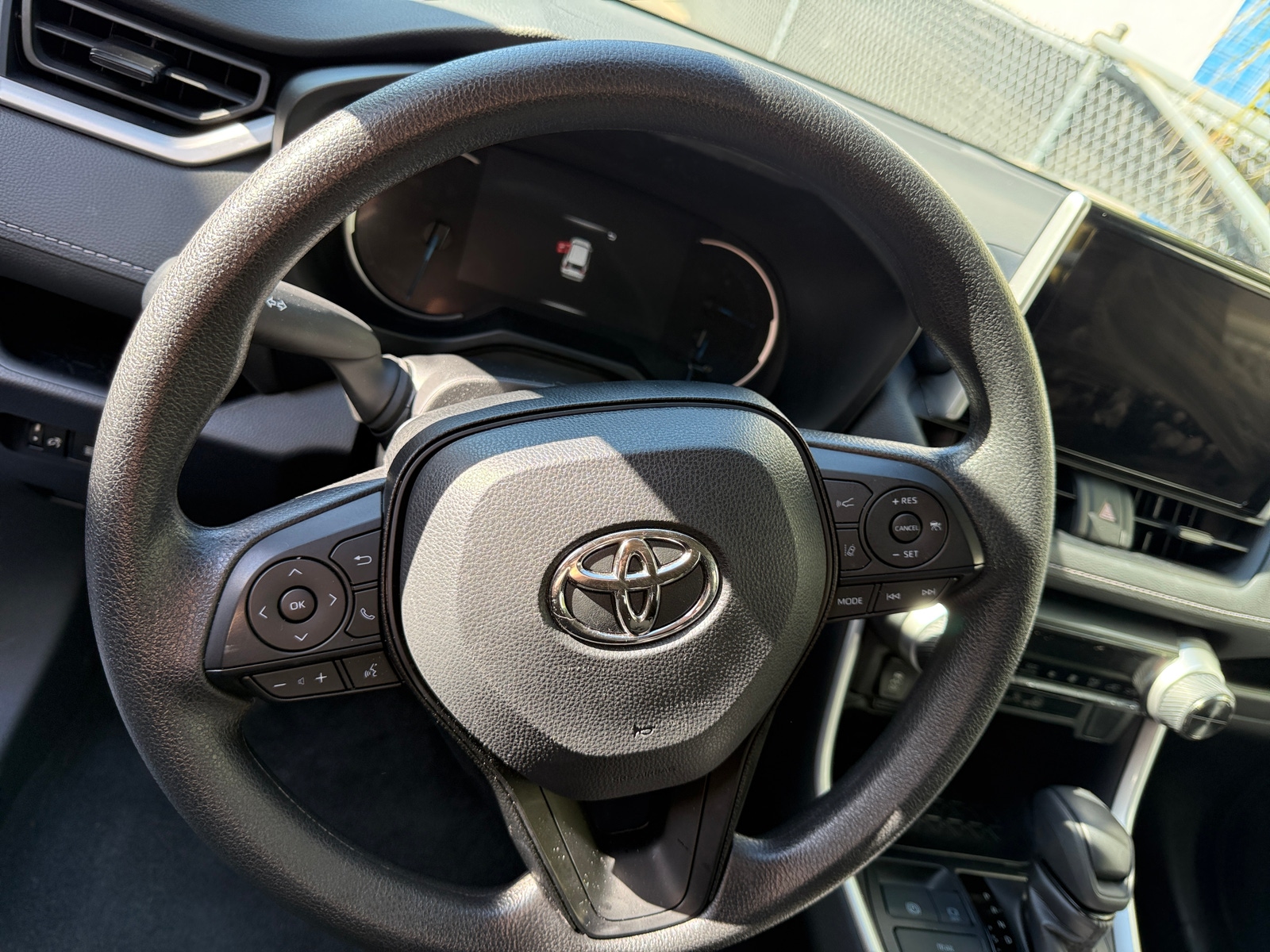 Thumbnail: 2025 Toyota RAV4 - 5