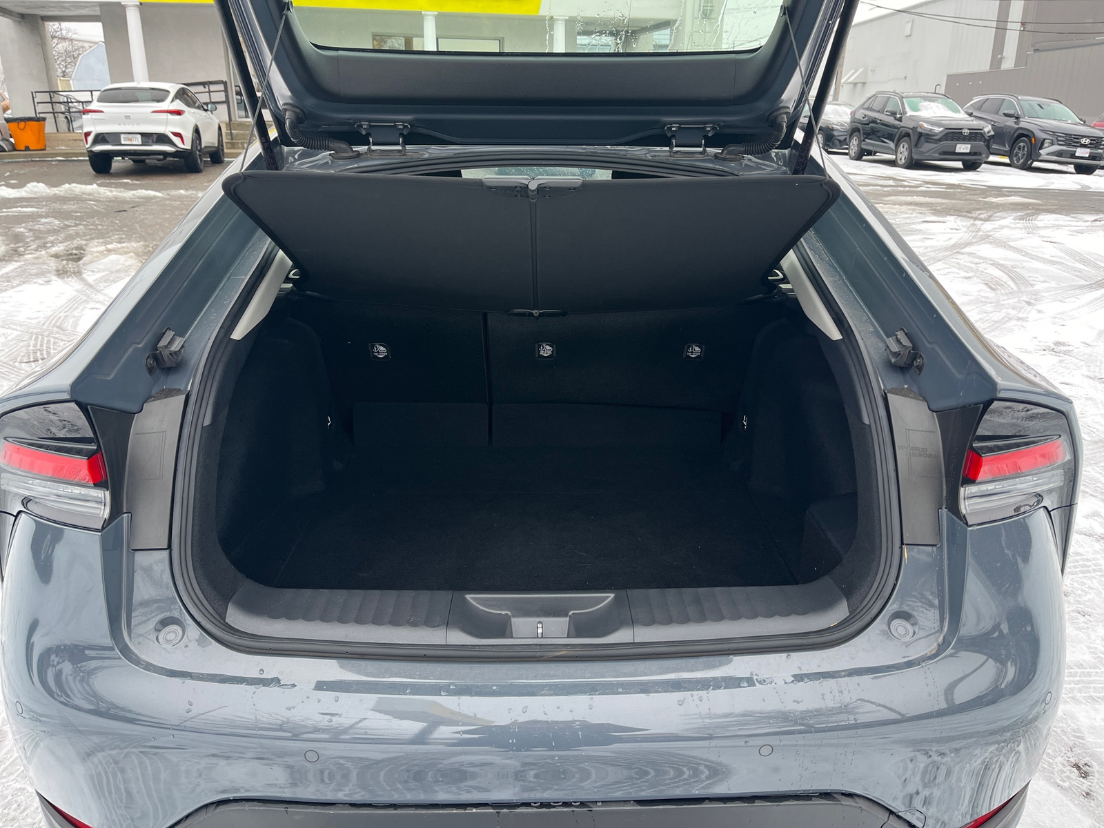 Thumbnail: 2025 Toyota Prius - 6