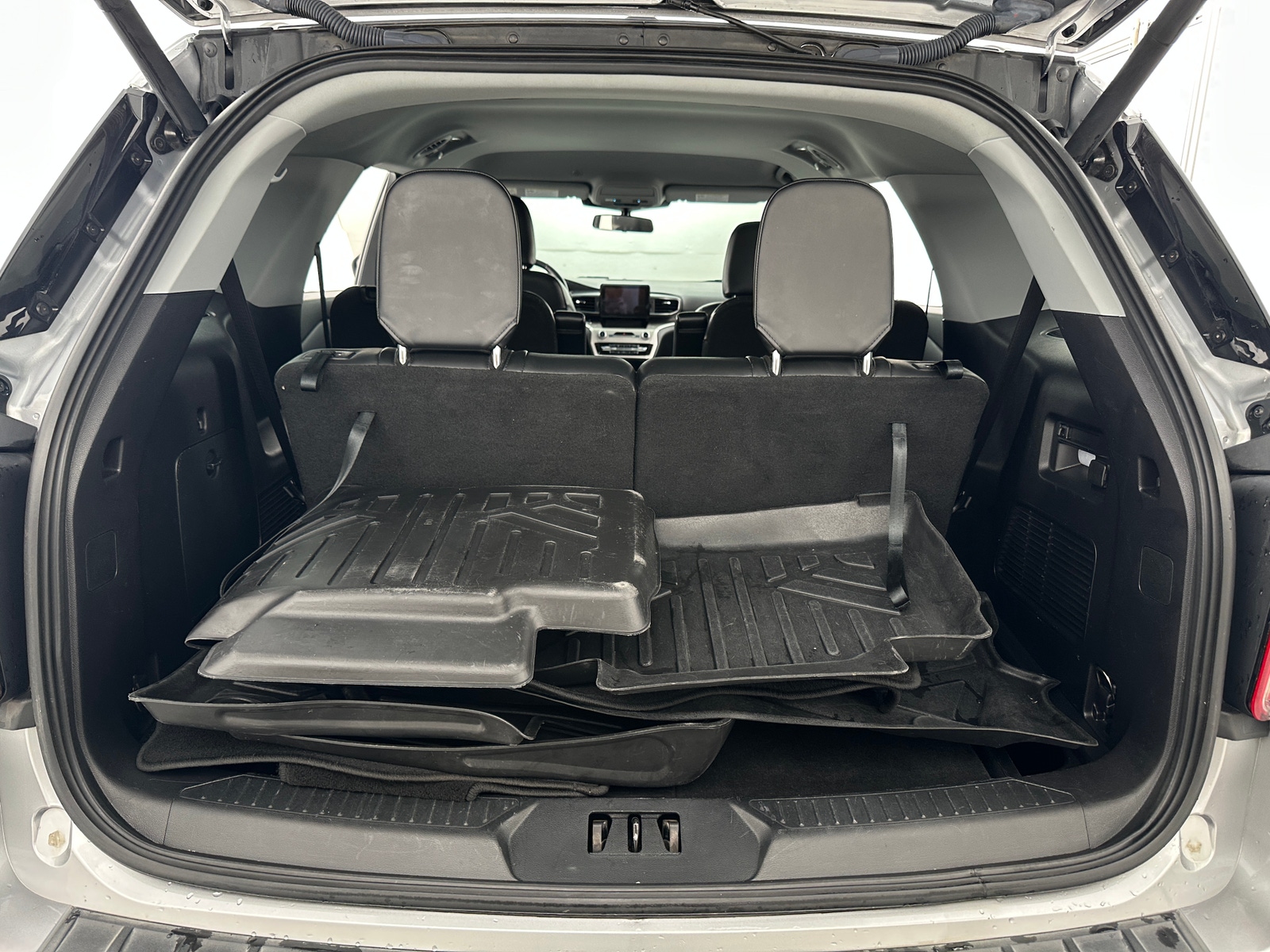 Thumbnail: 2021 Ford Explorer - 7