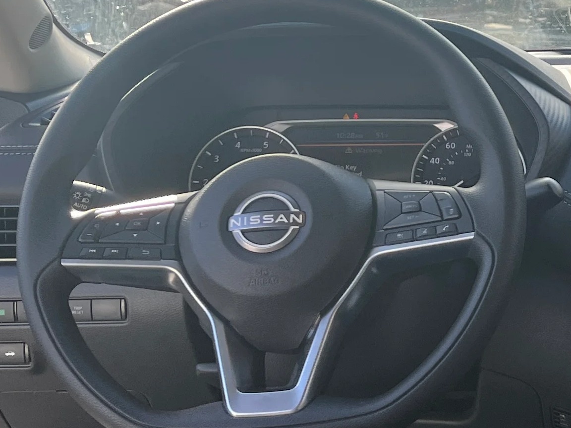 Thumbnail: 2025 Nissan Sentra - 4