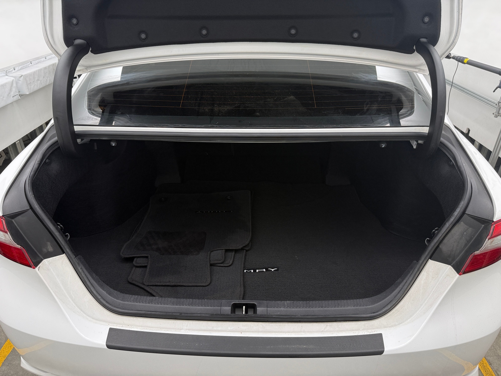 Thumbnail: 2019 Toyota Camry - 6