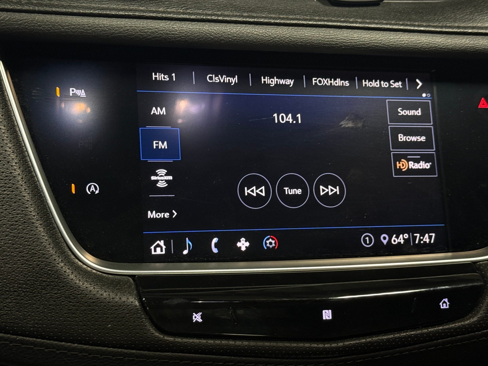 Thumbnail: 2020 Cadillac XT5 - 3