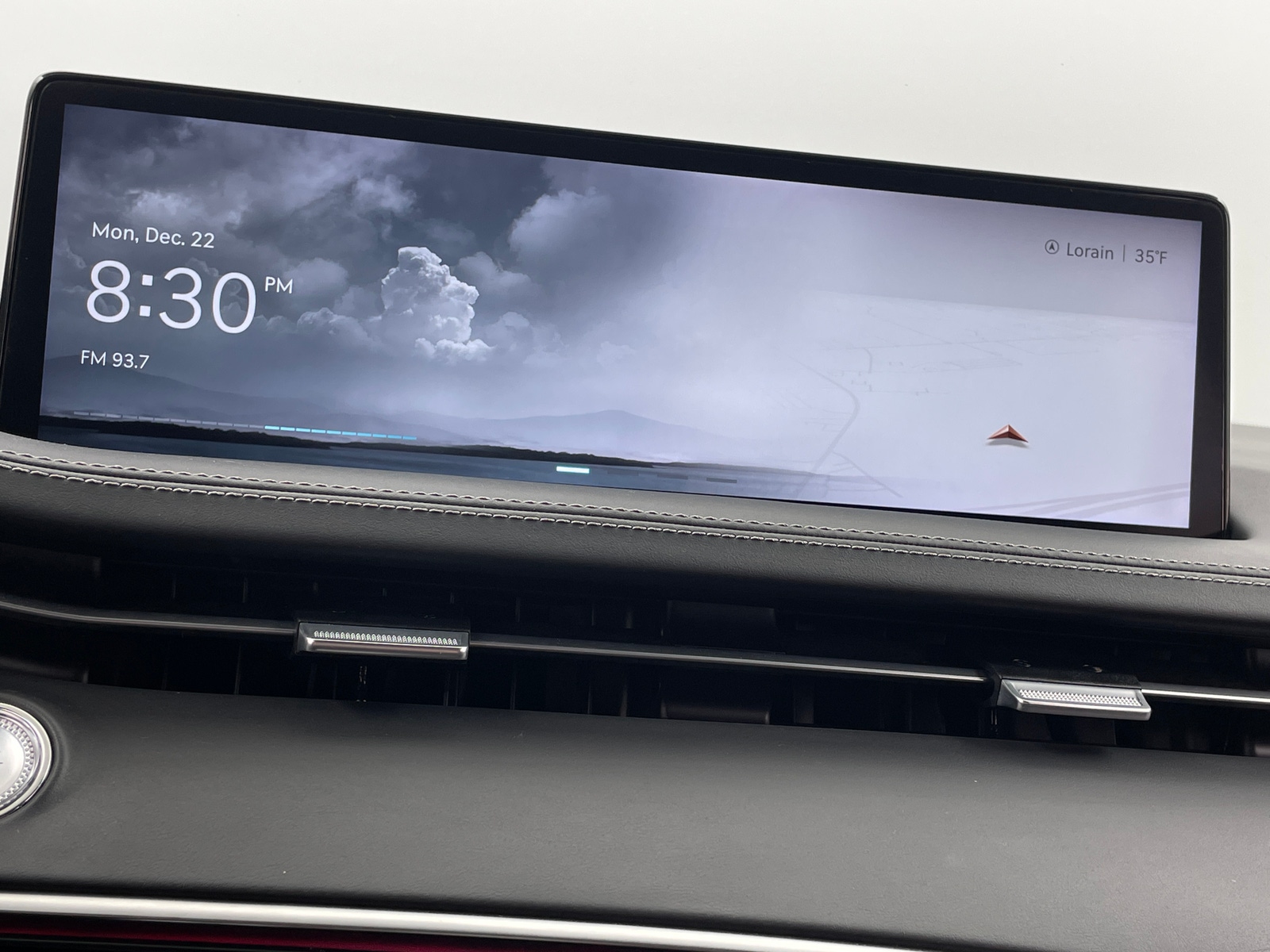 Thumbnail: 2023 Genesis GV70 - 3