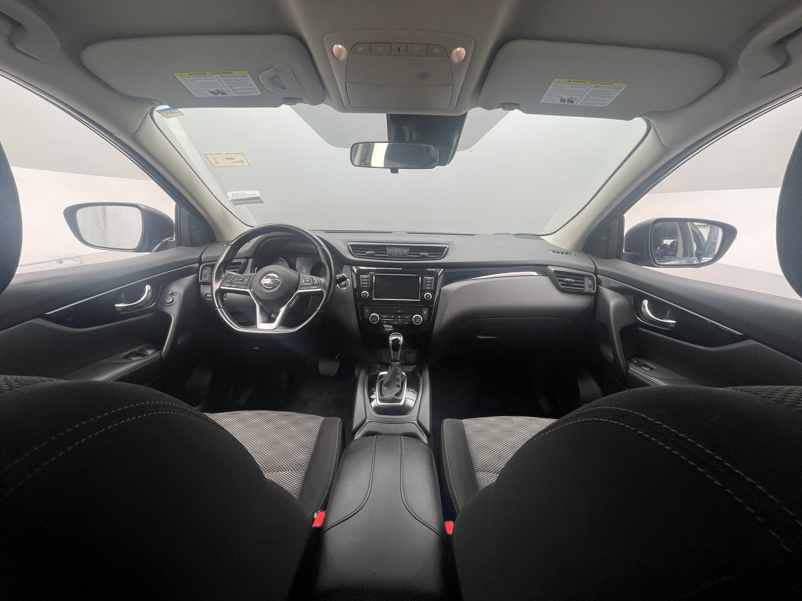 Thumbnail: 2019 Nissan Rogue Sport - 3