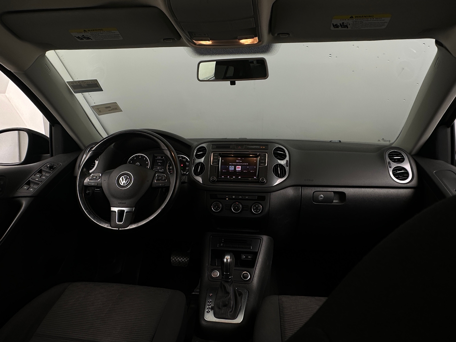 Thumbnail: 2018 Volkswagen Tiguan - 3