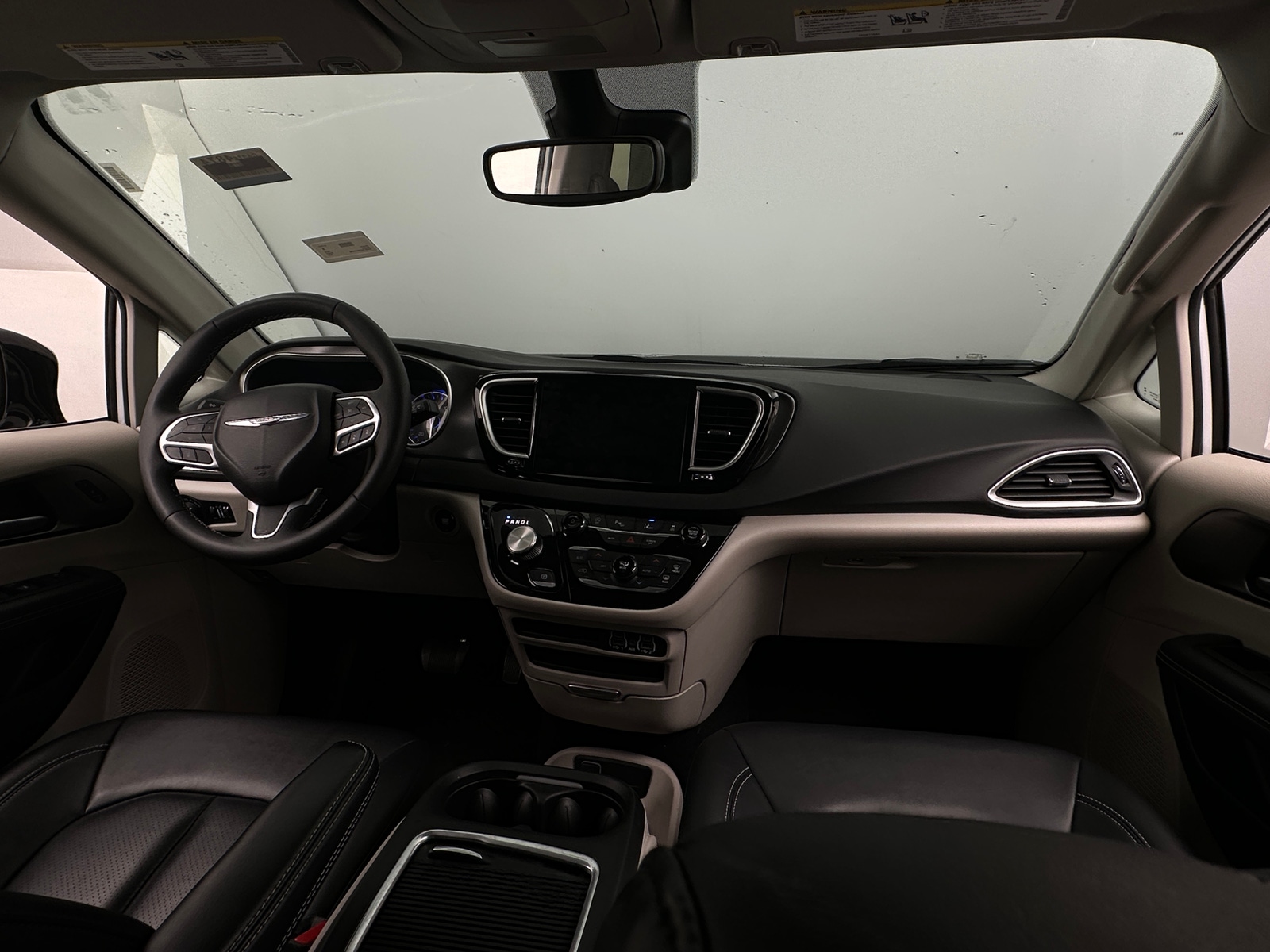 Thumbnail: 2024 Chrysler Pacifica - 2