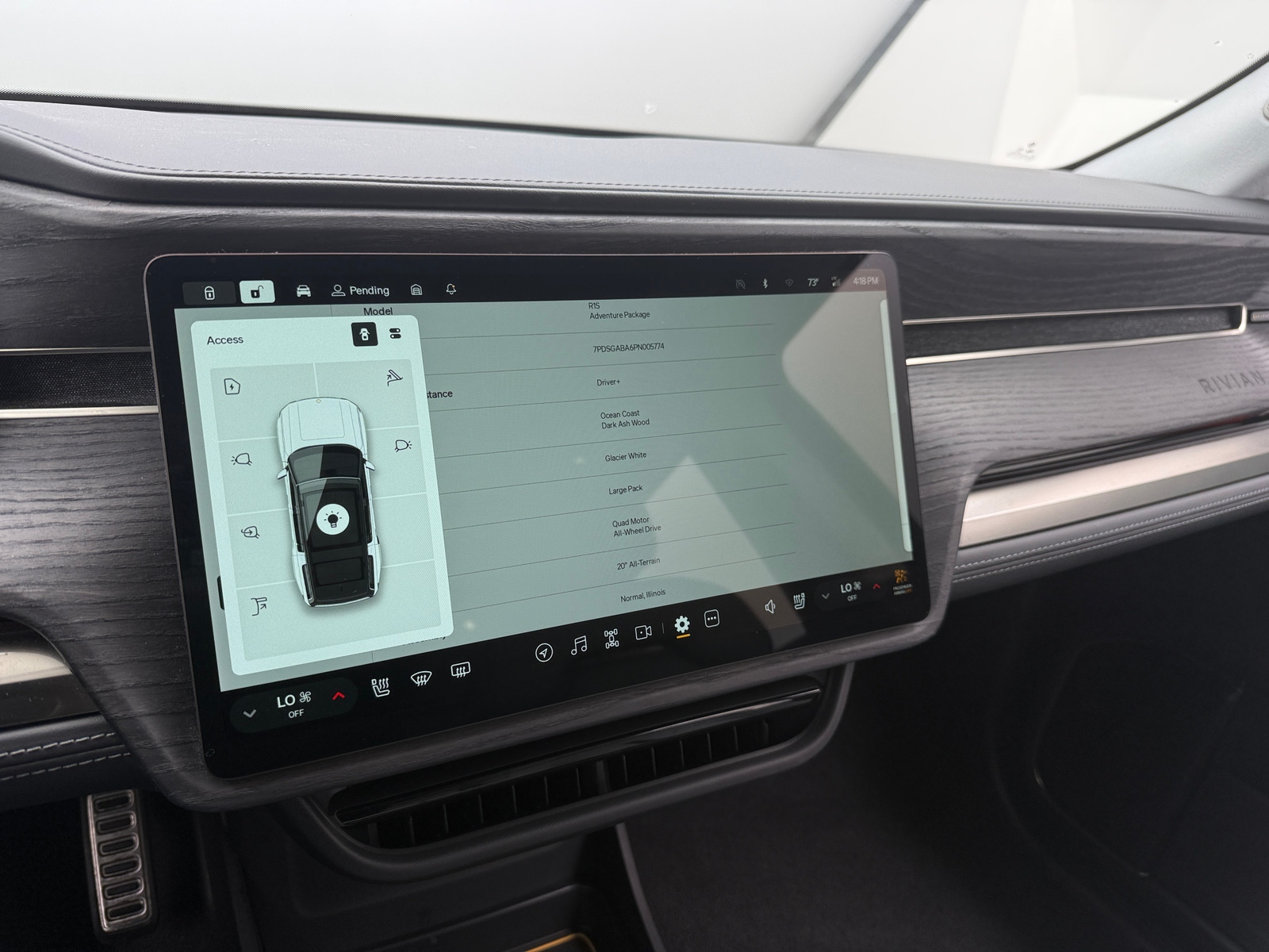 Thumbnail: 2023 Rivian R1S - 3