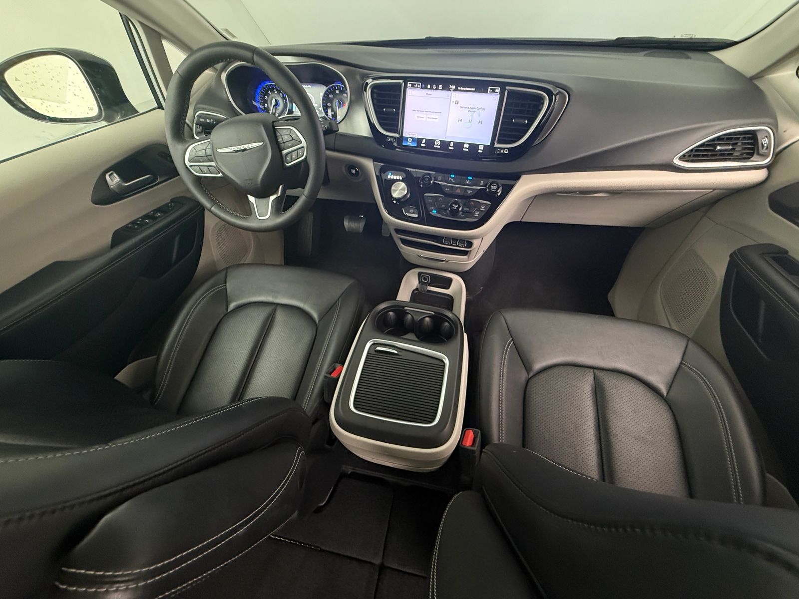 Thumbnail: 2024 Chrysler Pacifica - 2