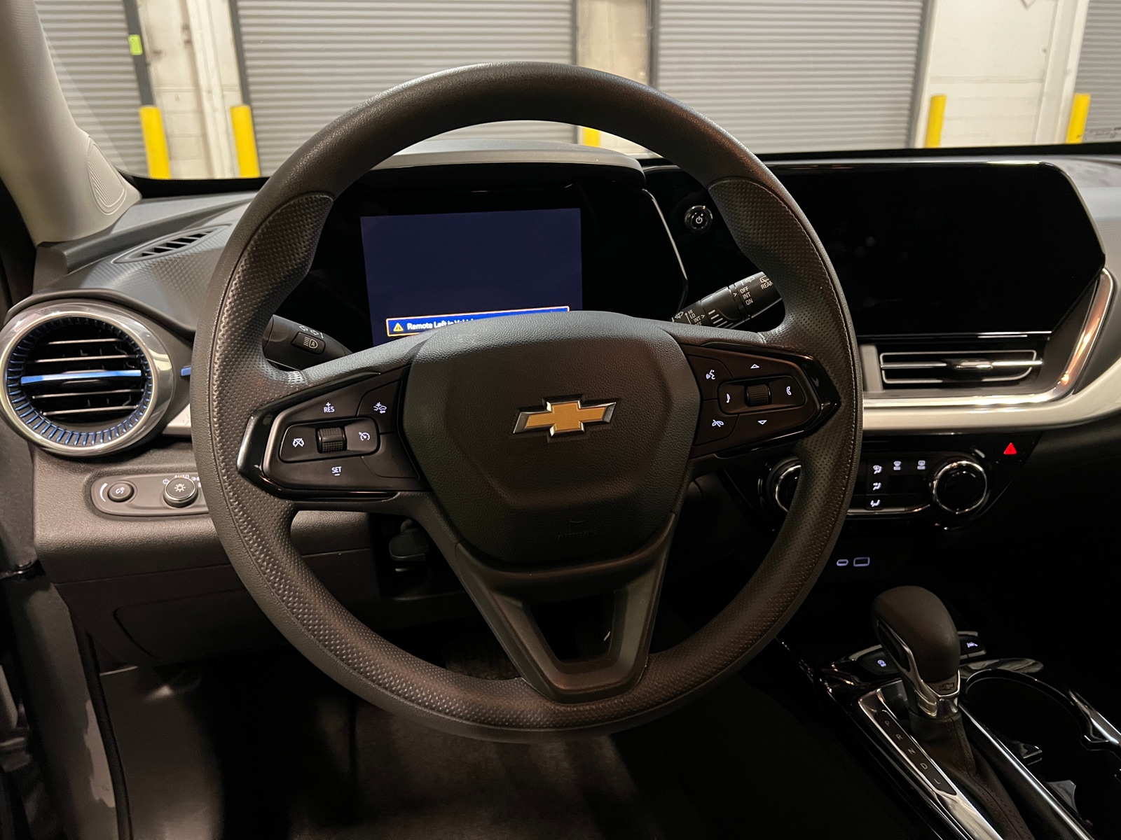 Thumbnail: 2025 Chevrolet Trax - 5