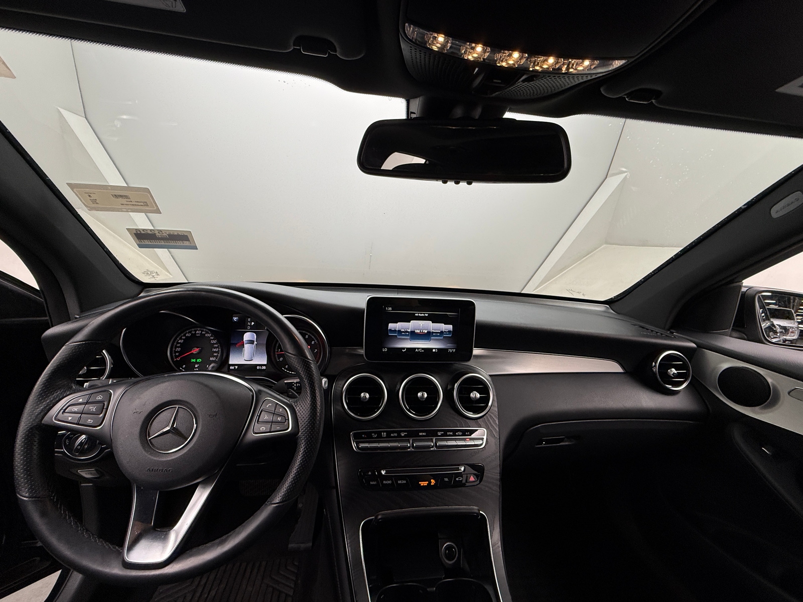 Thumbnail: 2019 Mercedes-Benz GLC - 2