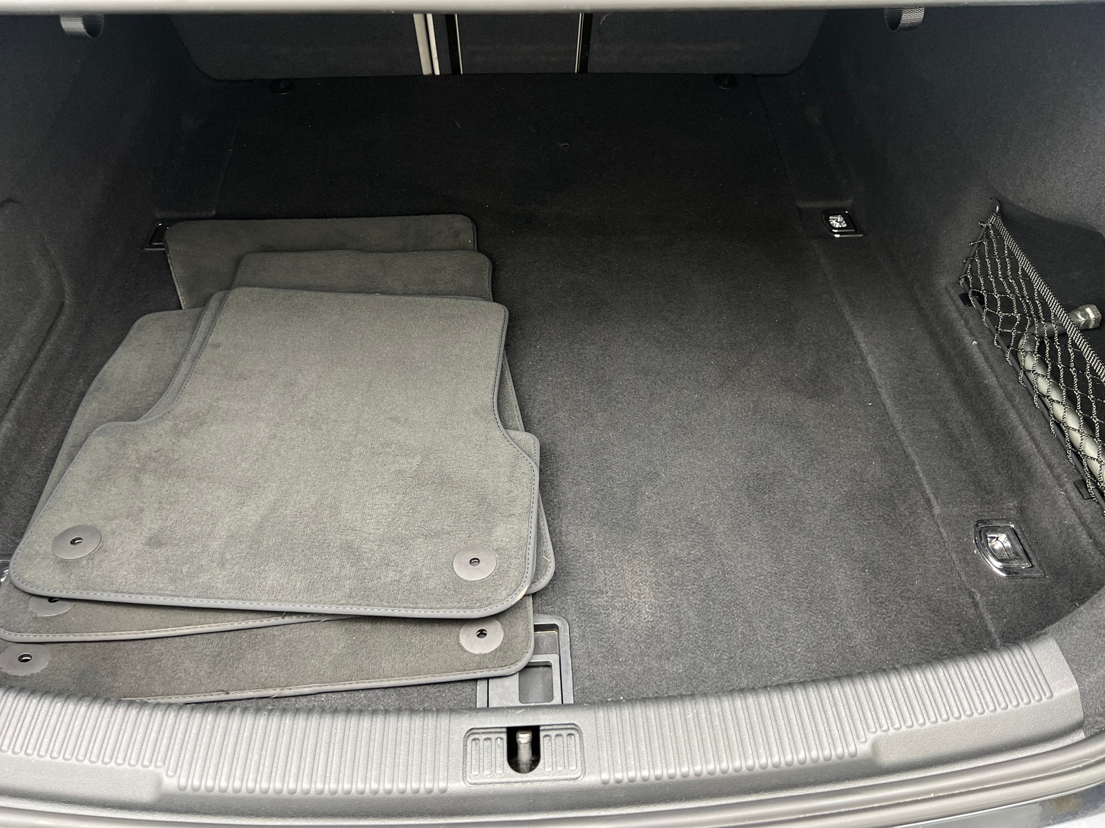 Thumbnail: 2018 Audi S6 - 7