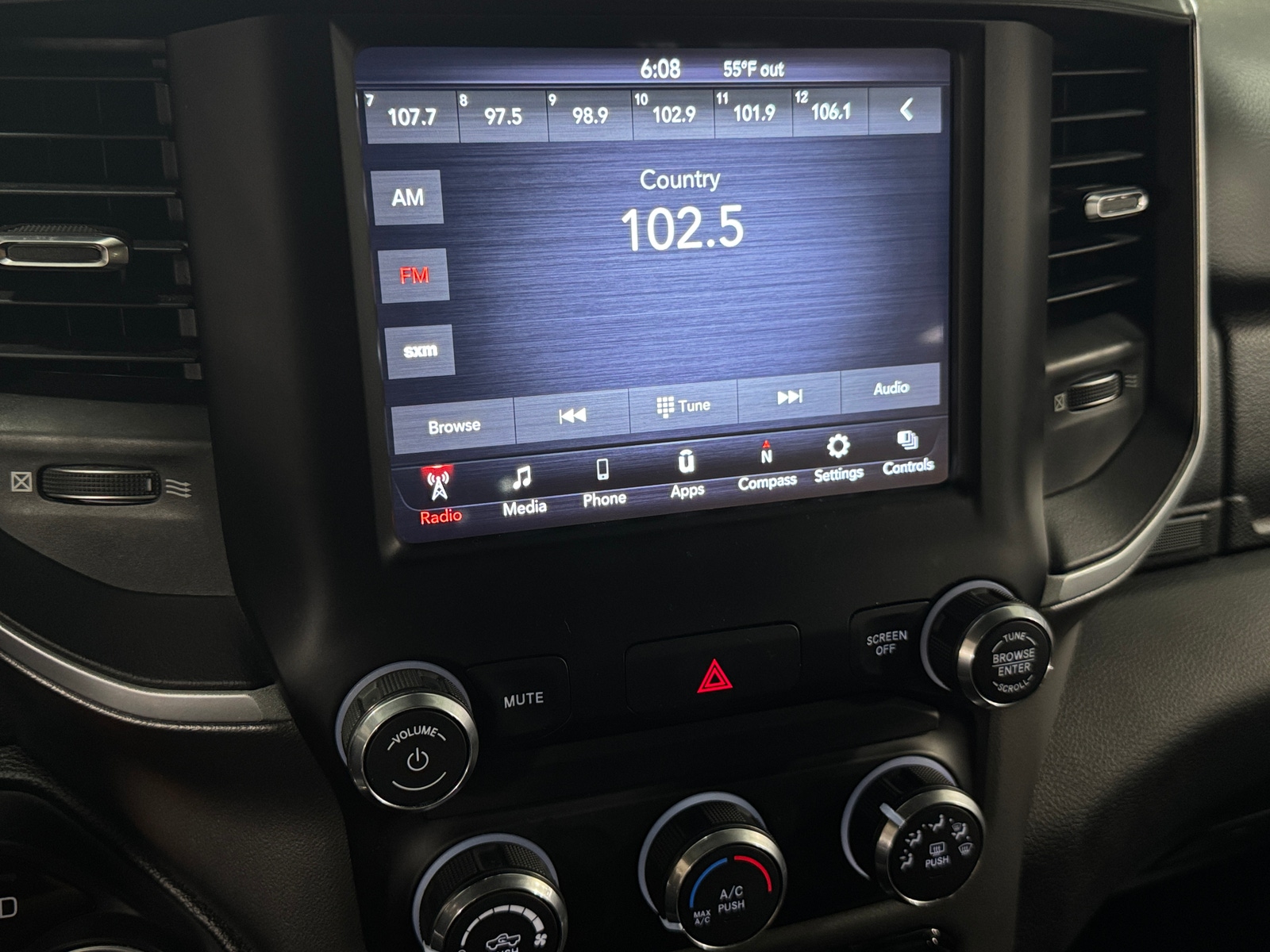 Thumbnail: 2019 RAM 1500 - 4