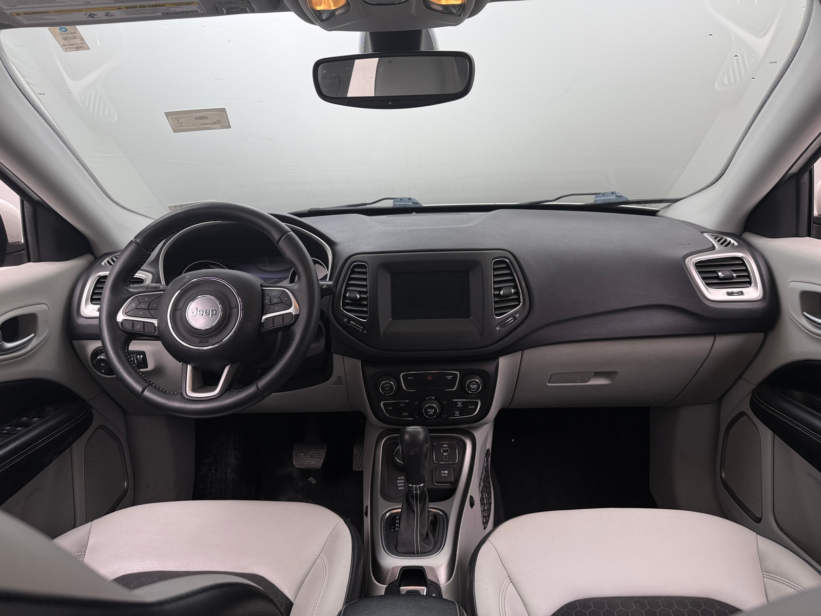 Thumbnail: 2017 Jeep Compass - 3